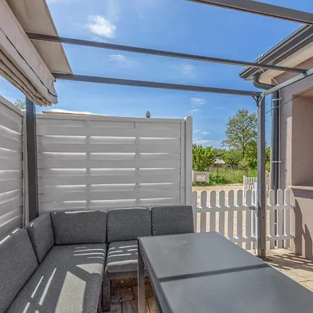 Cozy Two Bedroom Rose With Terrace * Funtana